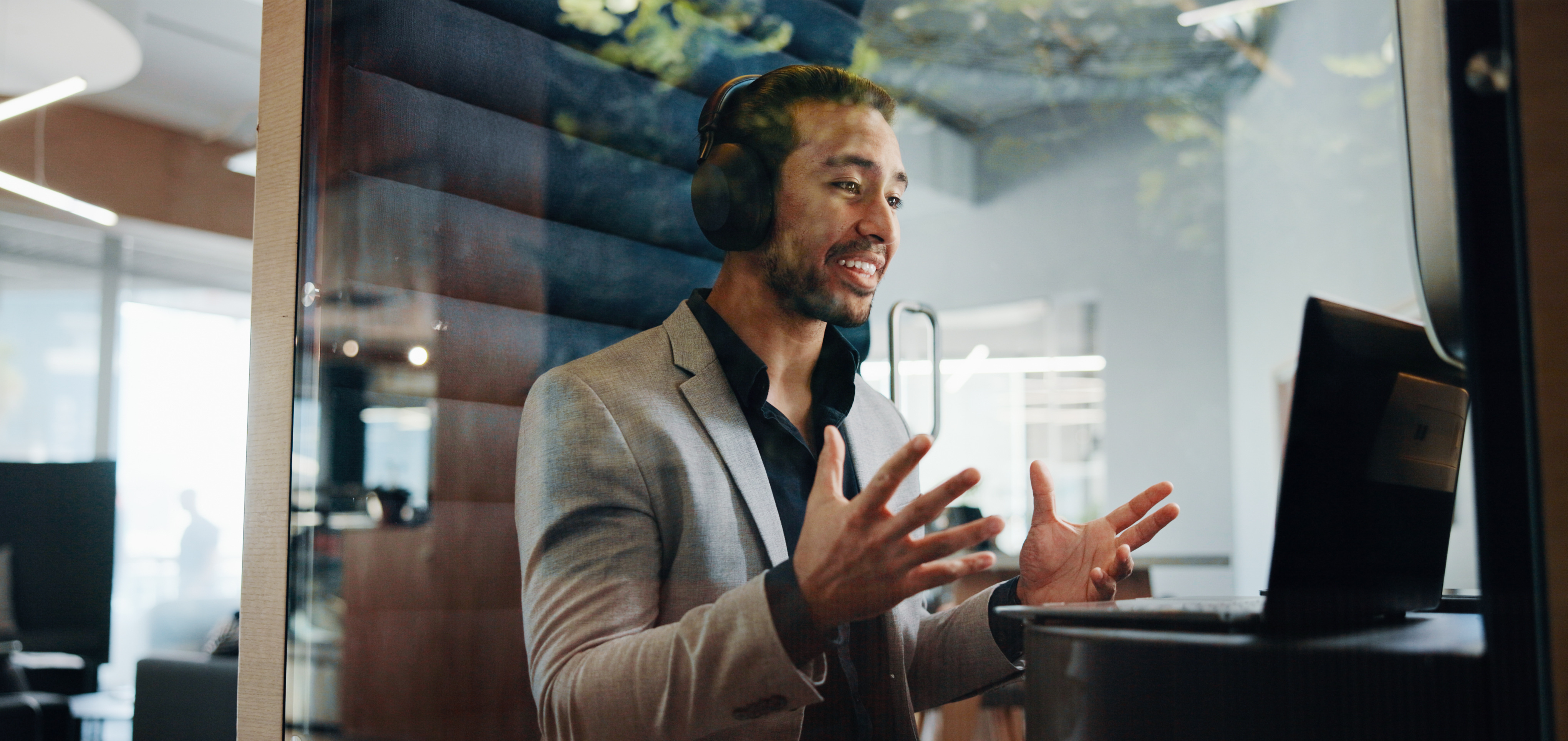 Empower Your Hybrid Teams By Reimagining Workplace Office Design