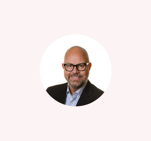 portrait of Tim Carter